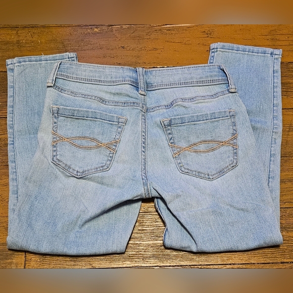 Abercrombie Kids 9/10 jeans - Picture 3 of 4